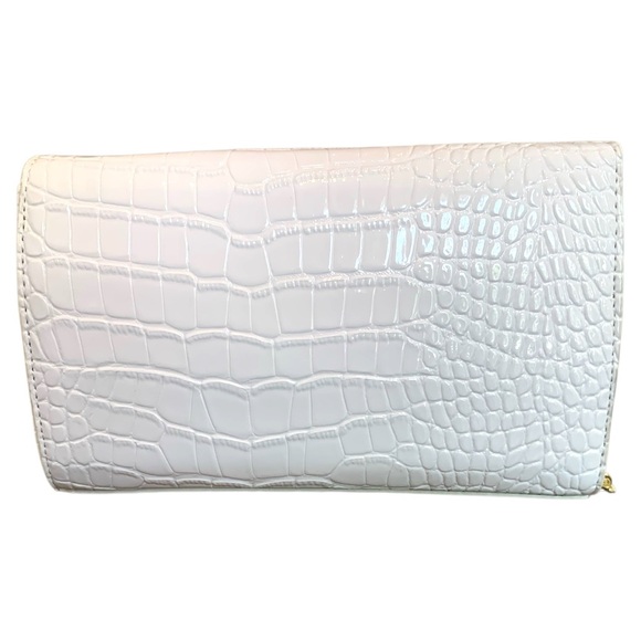 Yves Saint Laurent Gold and White Crocodile Clutch with Chain - Picture 4 of 6